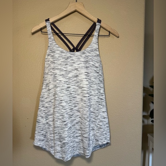 Lululemon Moment to Movement 2 in 1 Tank Top Built in Sport Bra Strappy size 6 - Picture 8 of 13
